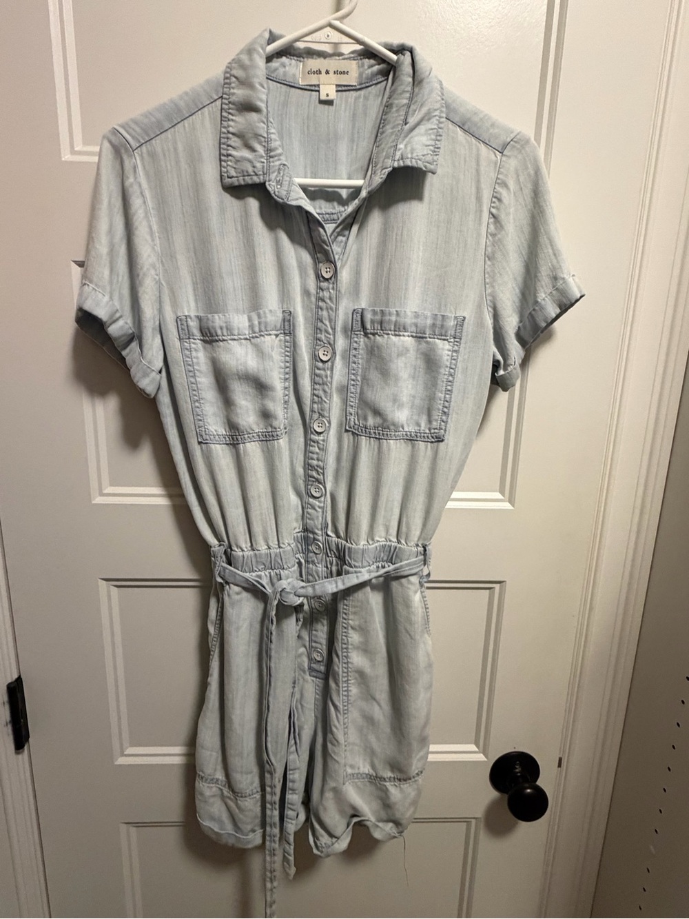 cloth & stone Light Chambray Button-Up Top